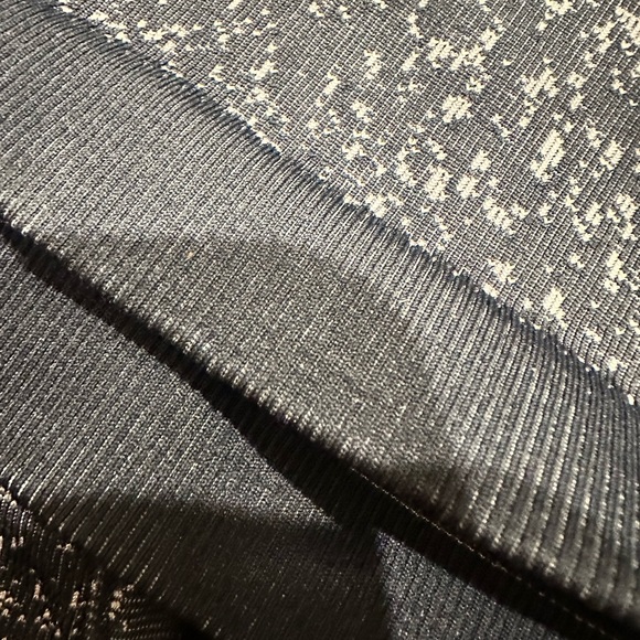 Lululemon crop tank with built in bra - Picture 6 of 6